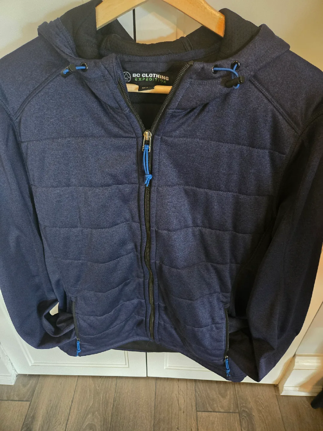 Men's Jacket, Sizes and M image indicator(2)