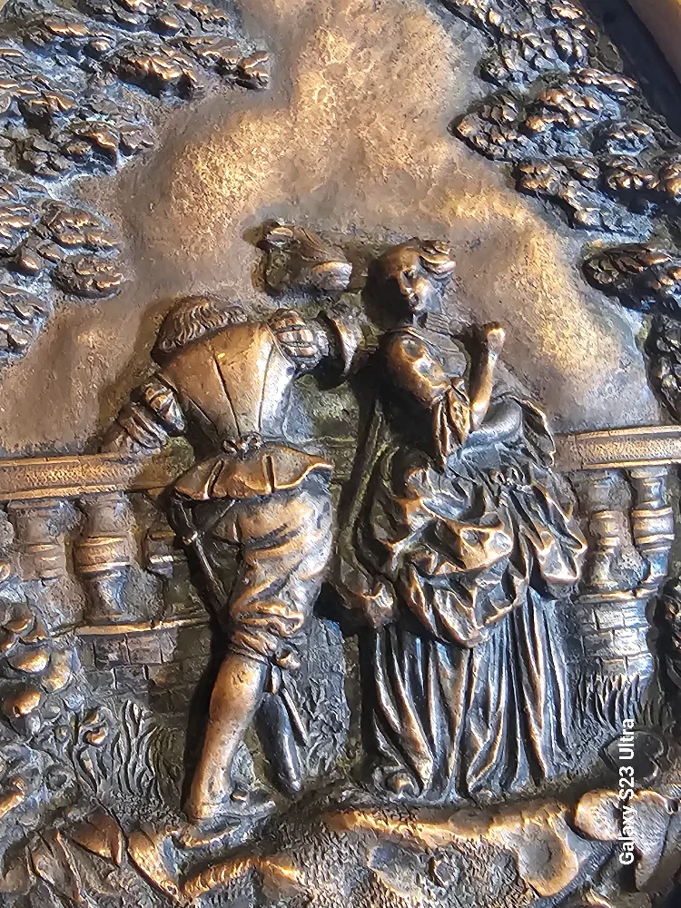 Sculptured Copper Relief Plate in Oval Wood Frame image indicator(4)