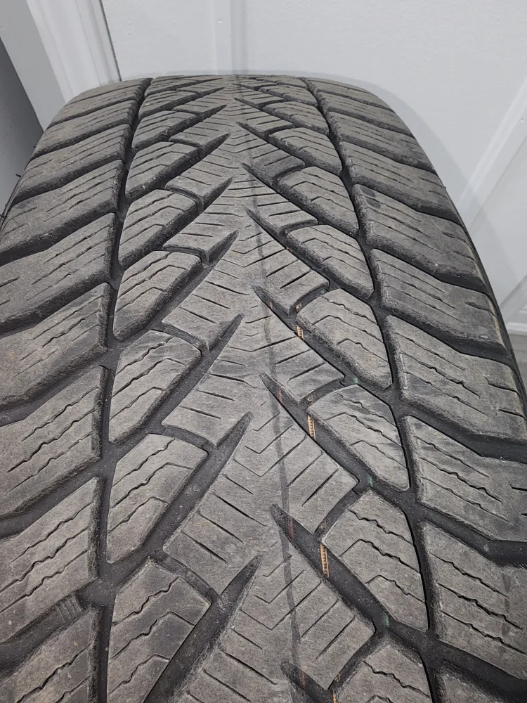 Goodyear 245/50R18 104H Tire & Rim image indicator(4)