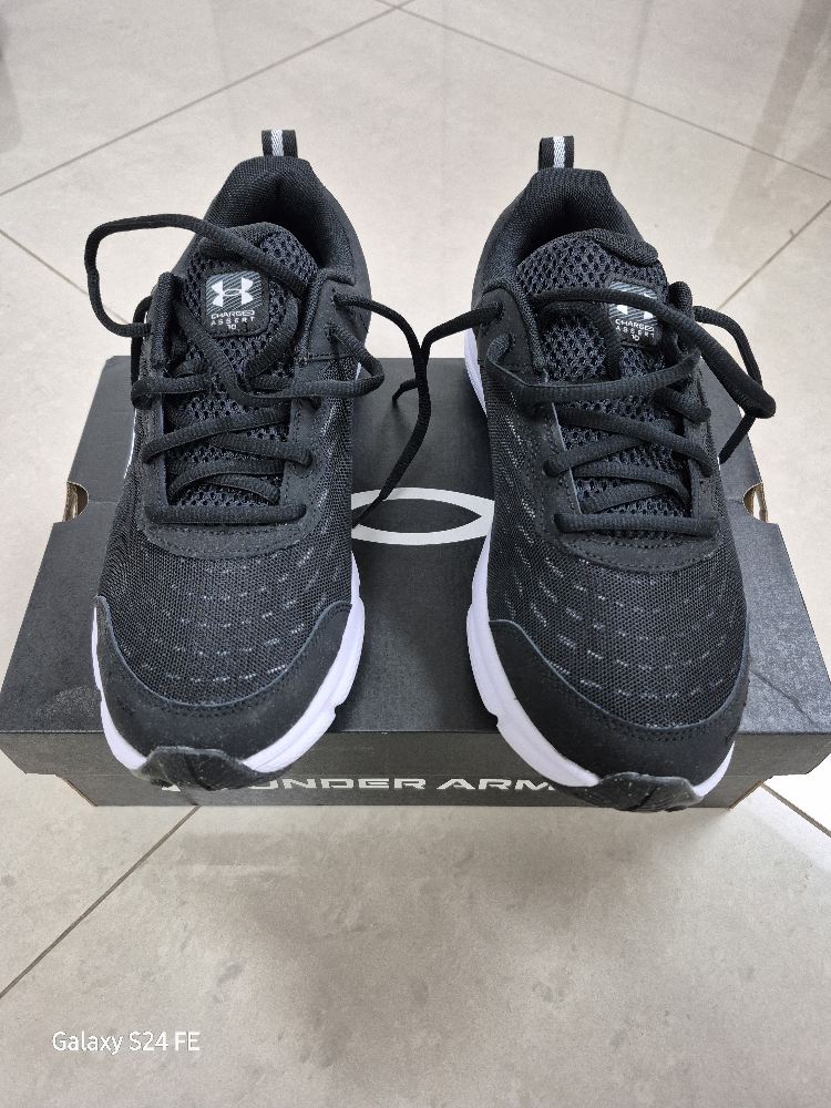 Under Armour Charged Assert 9 Black Running Shoes - Size 10 - photo 5