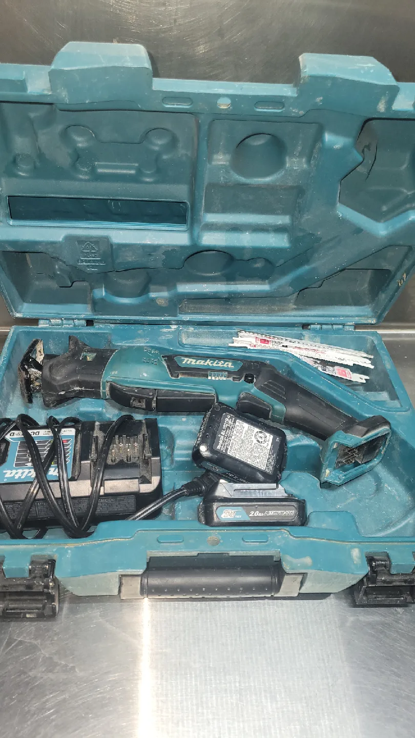 Makita Reciprocating Saw Kit w/ Case image indicator(2)