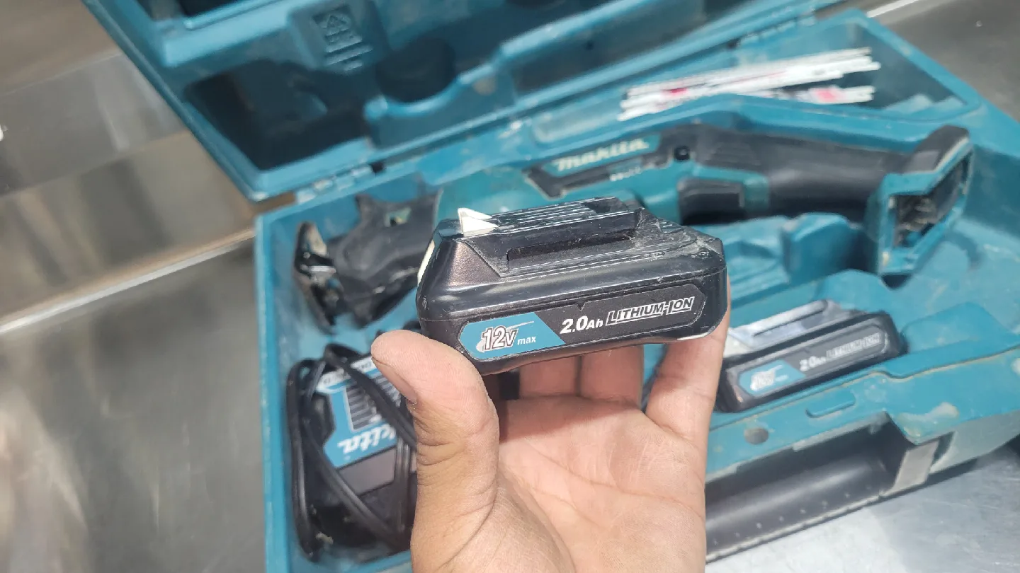 Makita Reciprocating Saw Kit w/ Case image indicator(3)