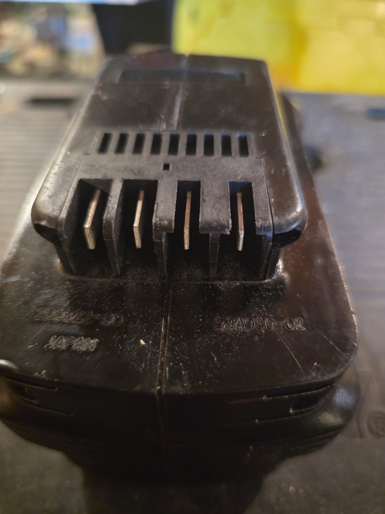 DeWalt 24V XR+ NiCd Fan Cooled Battery Pack - photo 5