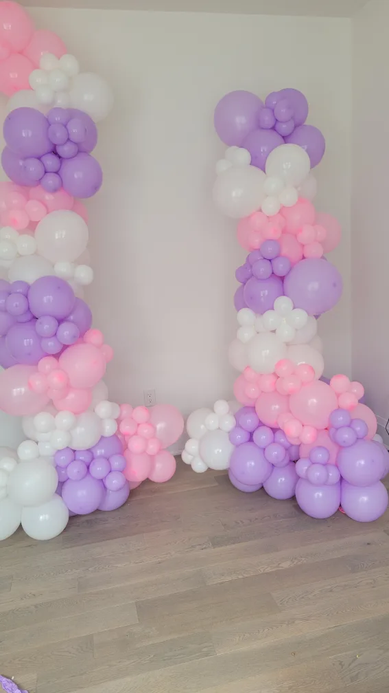 Balloon Garland - Purple, Pink, White image indicator(3)
