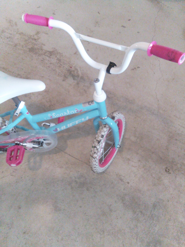 Huffy Sea Star Girls Bike - Training Wheels - photo 2