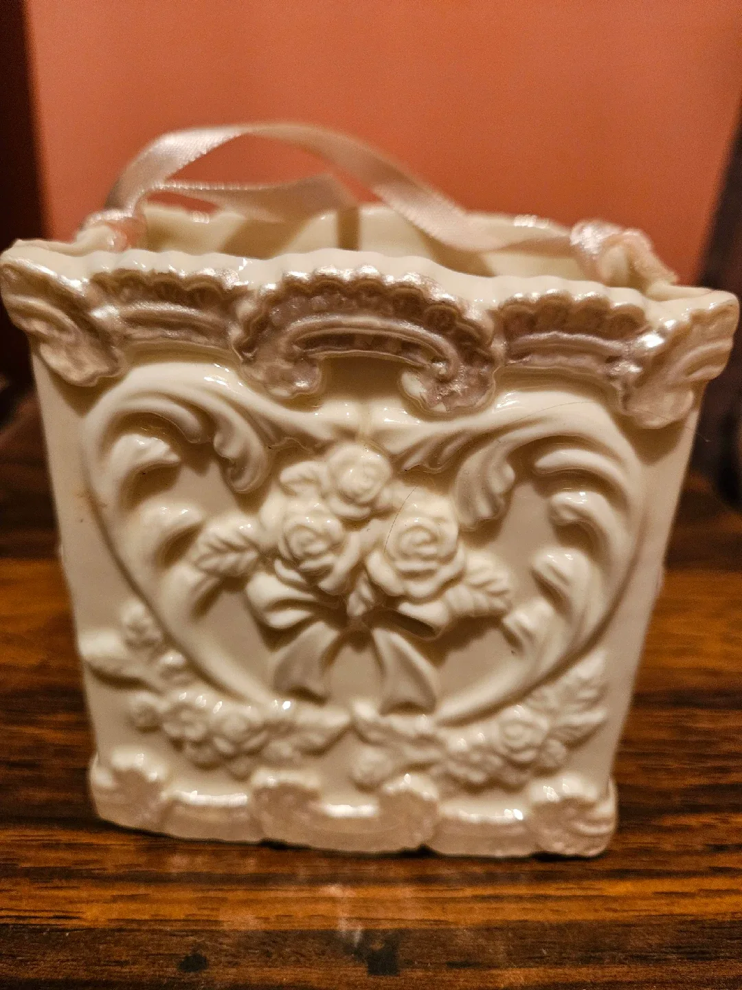 Vintage Floral Decorative Box image indicator(2)