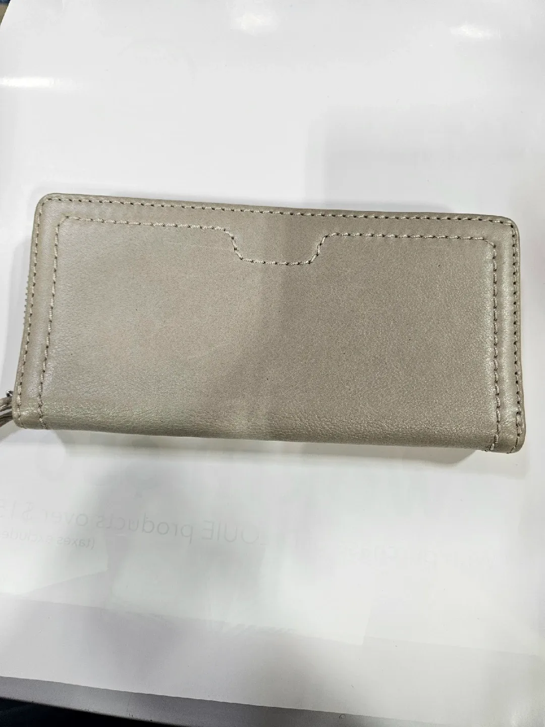 Banana Republic Wallet - Light Grey image indicator(2)