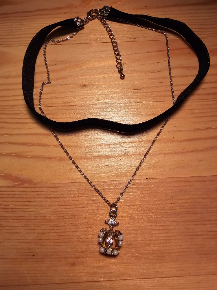 Black Velvet & Gold Crown Layered Necklace image indicator(2)