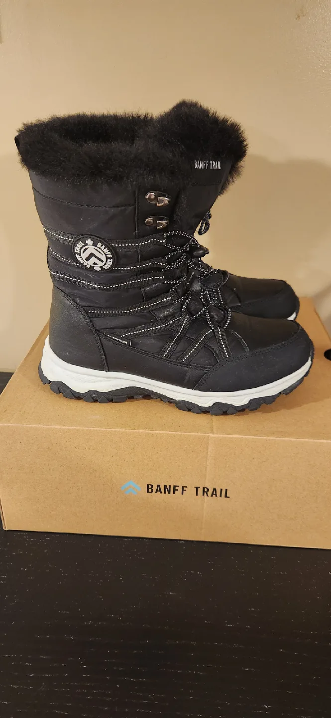 Banff Trail Snowflakes-JG Winter Boots - Size 5 image indicator(6)