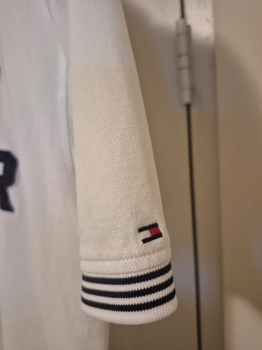 Tommy Hilfiger White Polo Shirt XL image indicator(4)