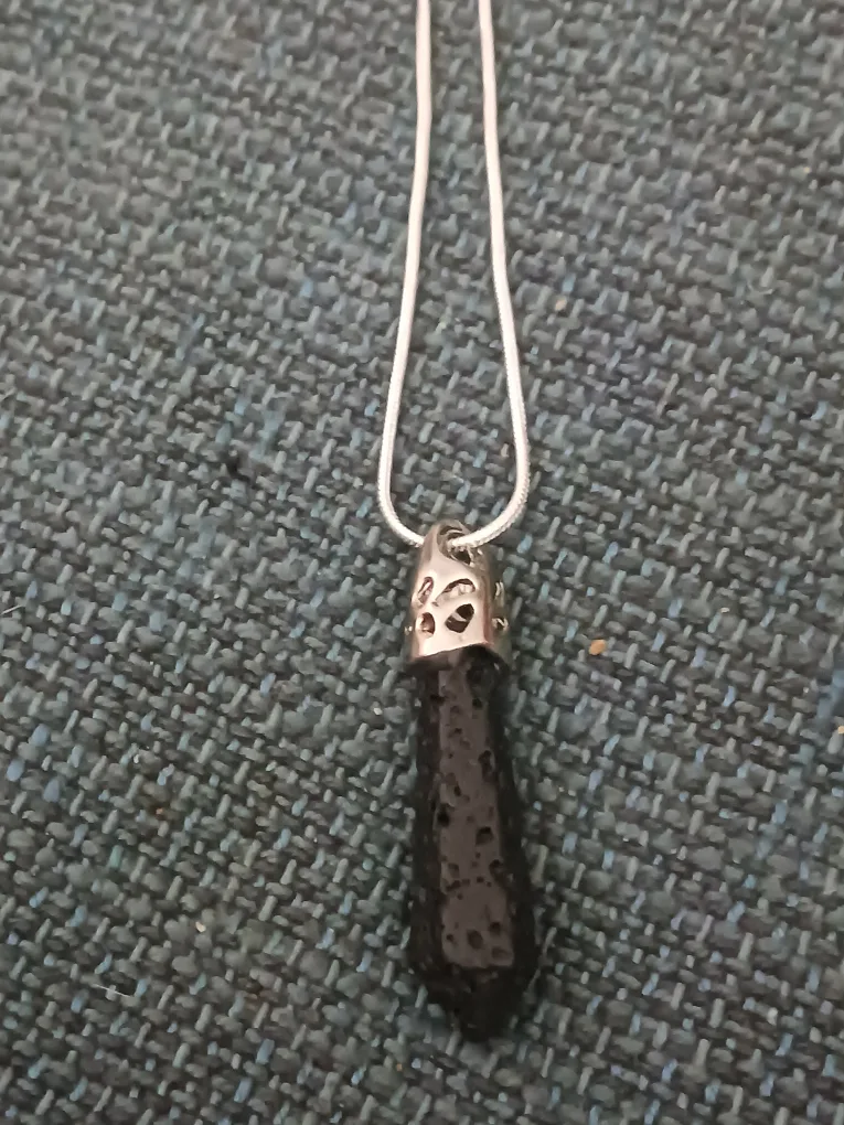 Crystal Point Pendants image indicator(2)