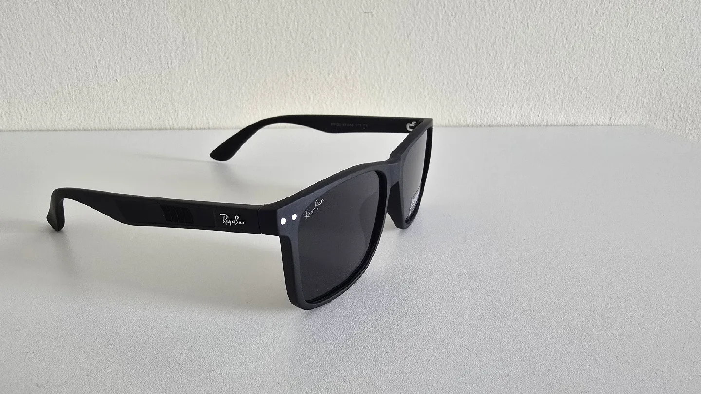 Ray-Ban Ferrari Collection Sunglasses image indicator(2)