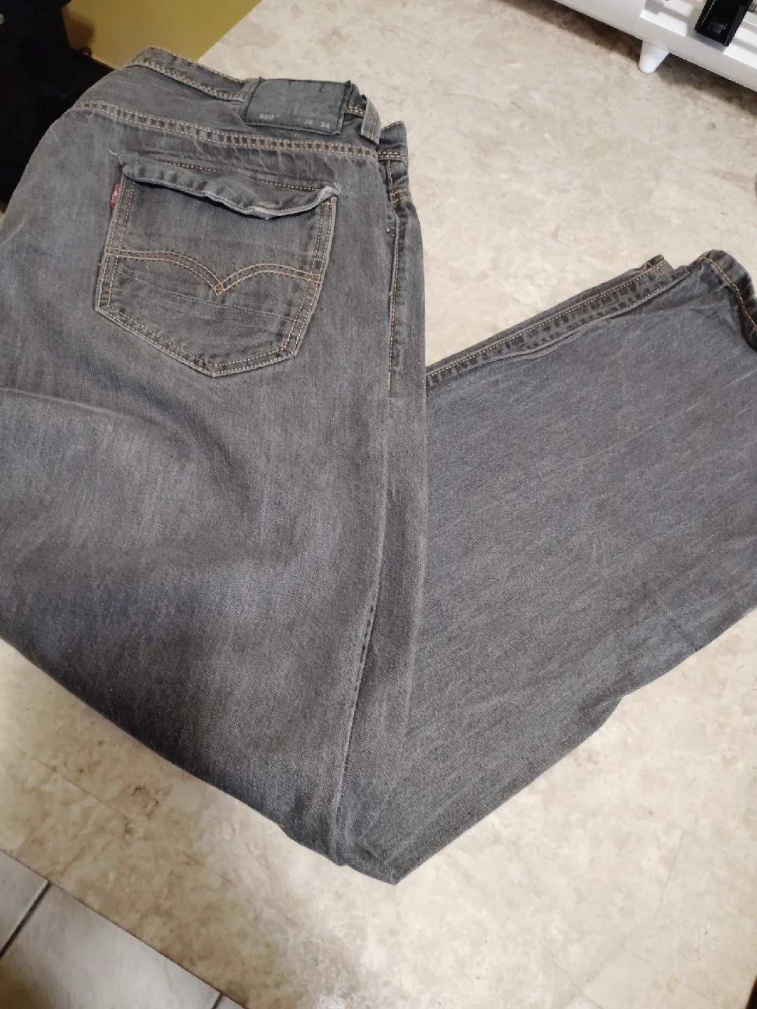 Levi's 569 Loose Straight Jeans, Size 36x34 image indicator(2)