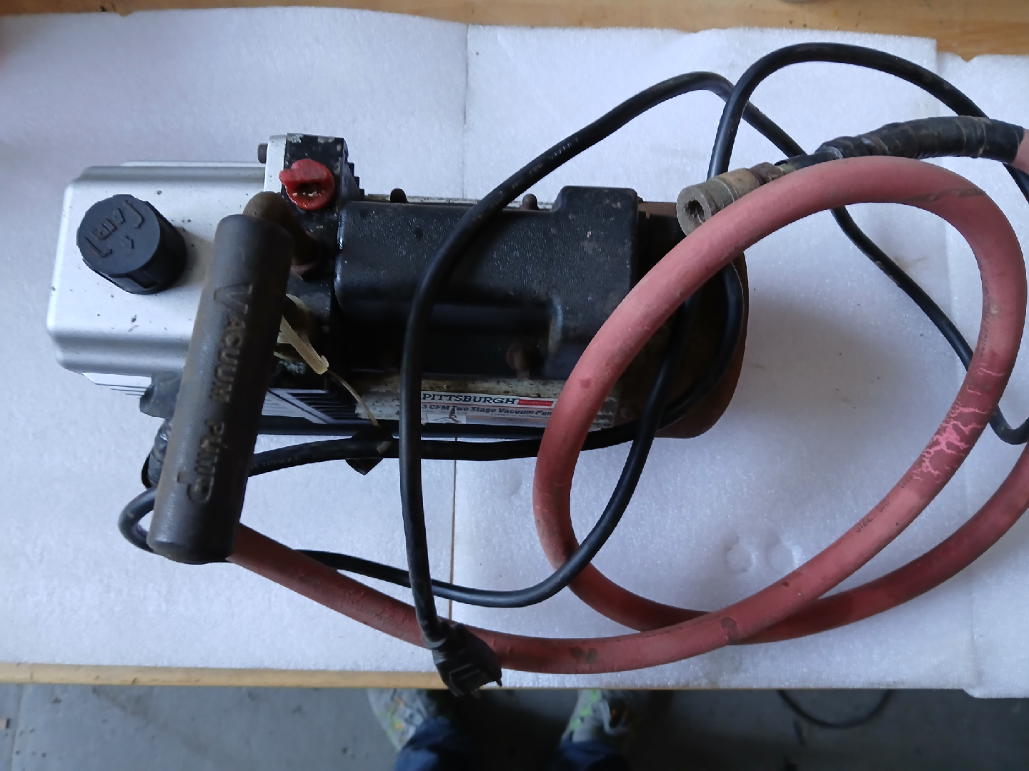 Pittsburgh 3 CFM Two Stage Vacuum Pump