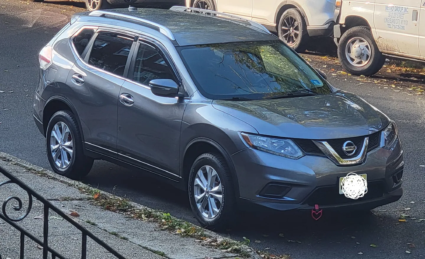 Nissan Rogue  - Gray image indicator(2)