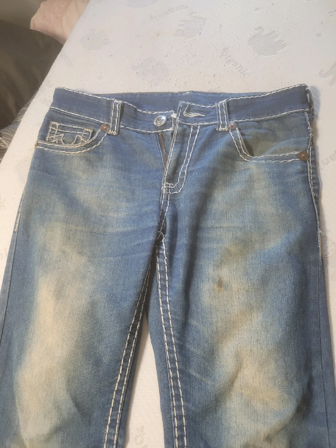 mens blue jeans image indicator(2)