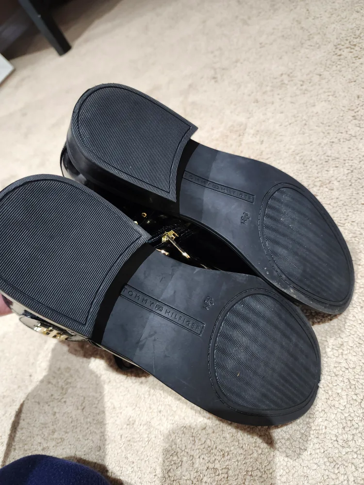 Tommy Hilfiger Black Boots Size 8.5 image indicator(4)