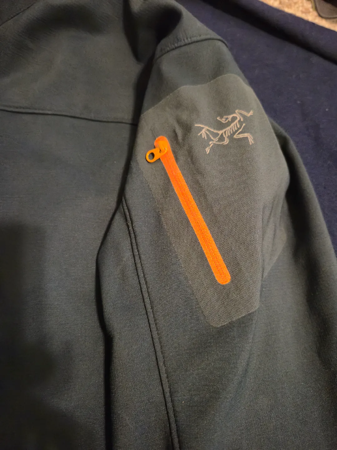 Arc'teryx Jacket - Size S image indicator(3)