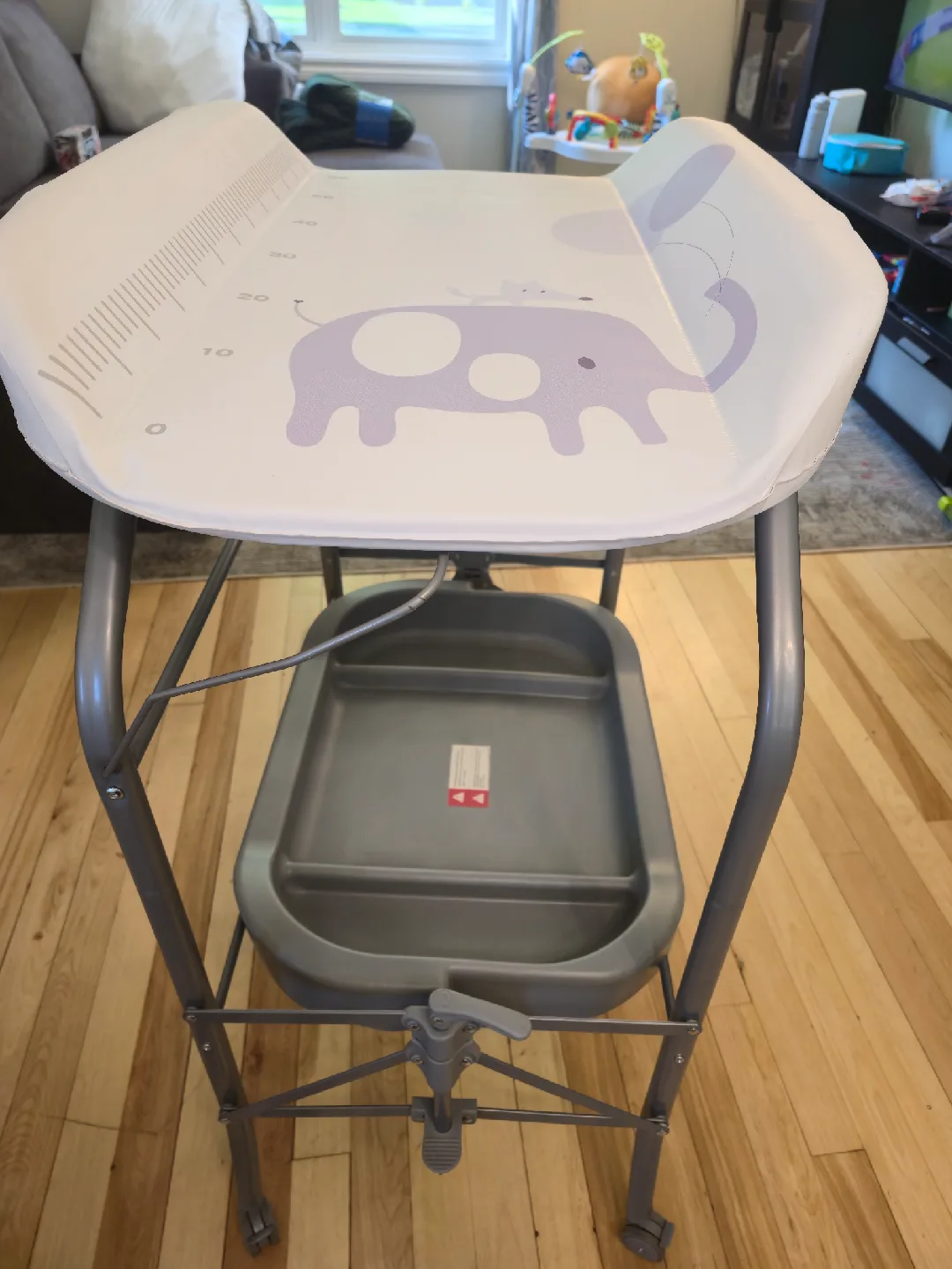 Infans Baby Bathtub and Changing Table Combo image indicator(4)