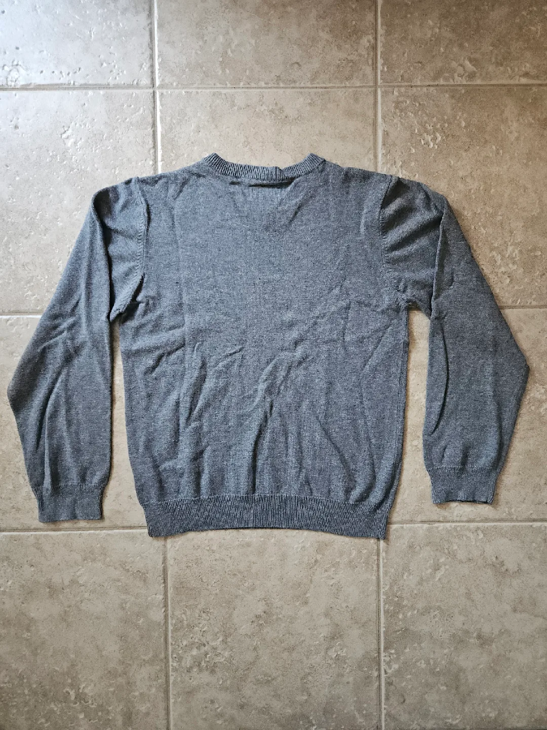Kids size L (10/12) Children's Place Grey V-Neck Sweater image indicator(2)