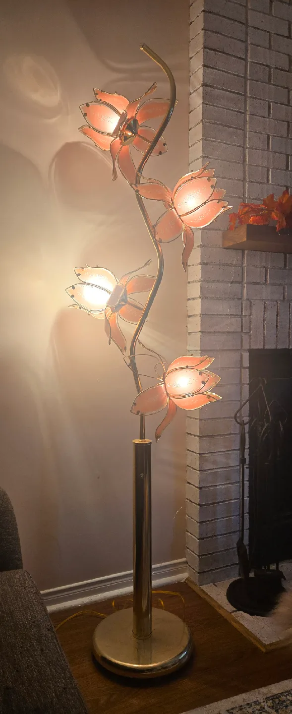 Vintage Lotus Floral Floor Lamp image indicator(4)