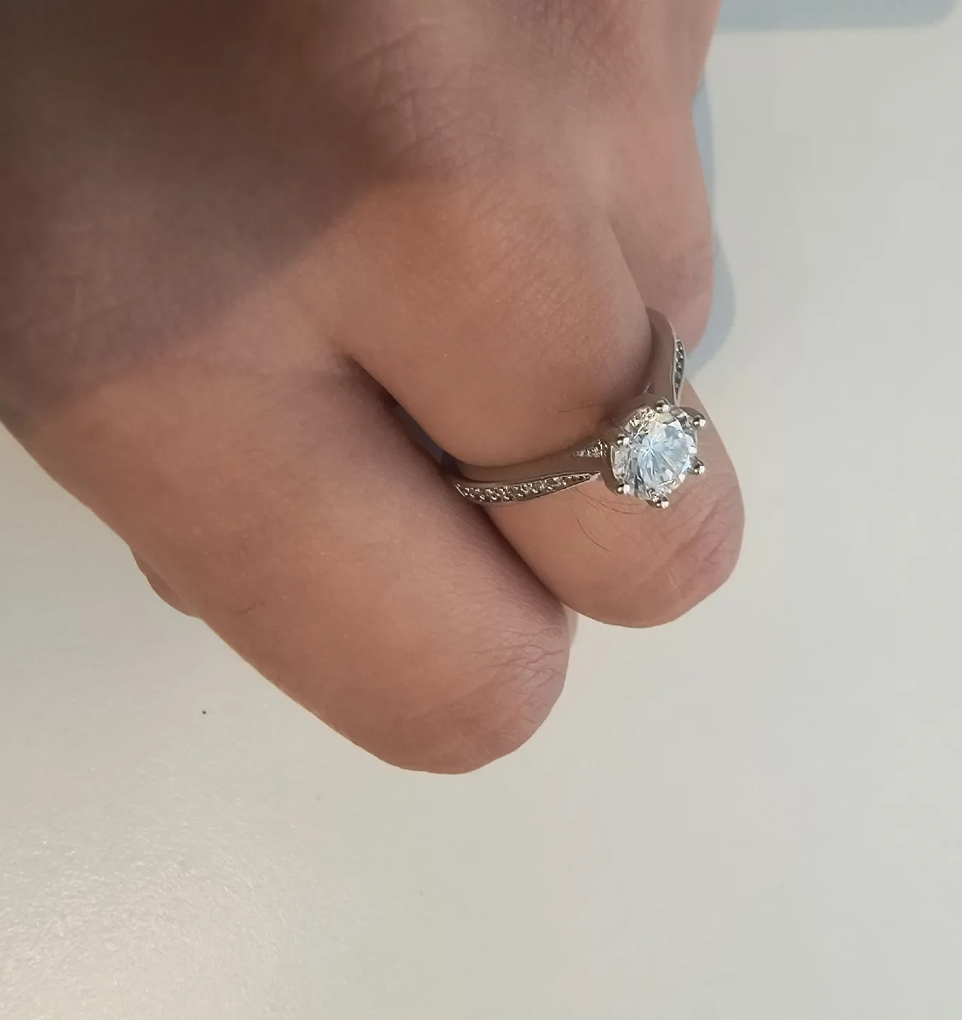 925 Sterling Silver Diamond Ring image indicator(6)