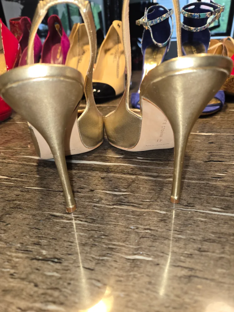 Manolo Blahnik Gold Slingback Heels - Size 41 image indicator(4)