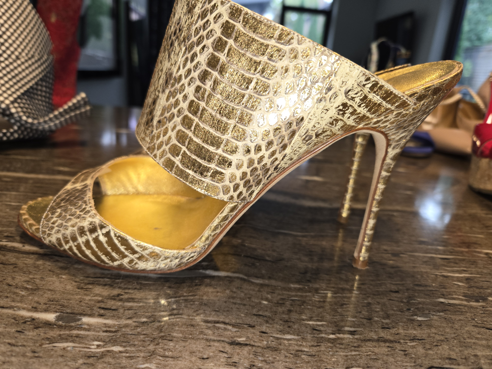 Manolo Blahnik Gold Snakeskin Heels, Size 40.5 - photo 3