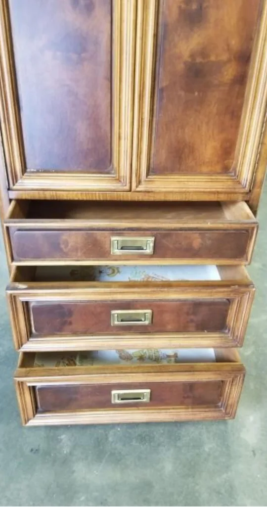 MCM 2 DOOR CABINET image indicator(3)