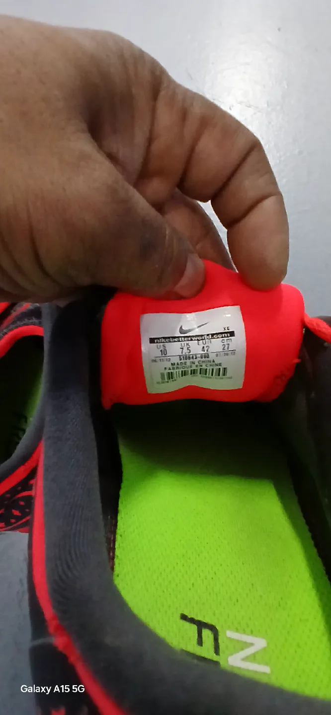 Nike Free 5.0 Running Shoes - Size 10 thumbnail