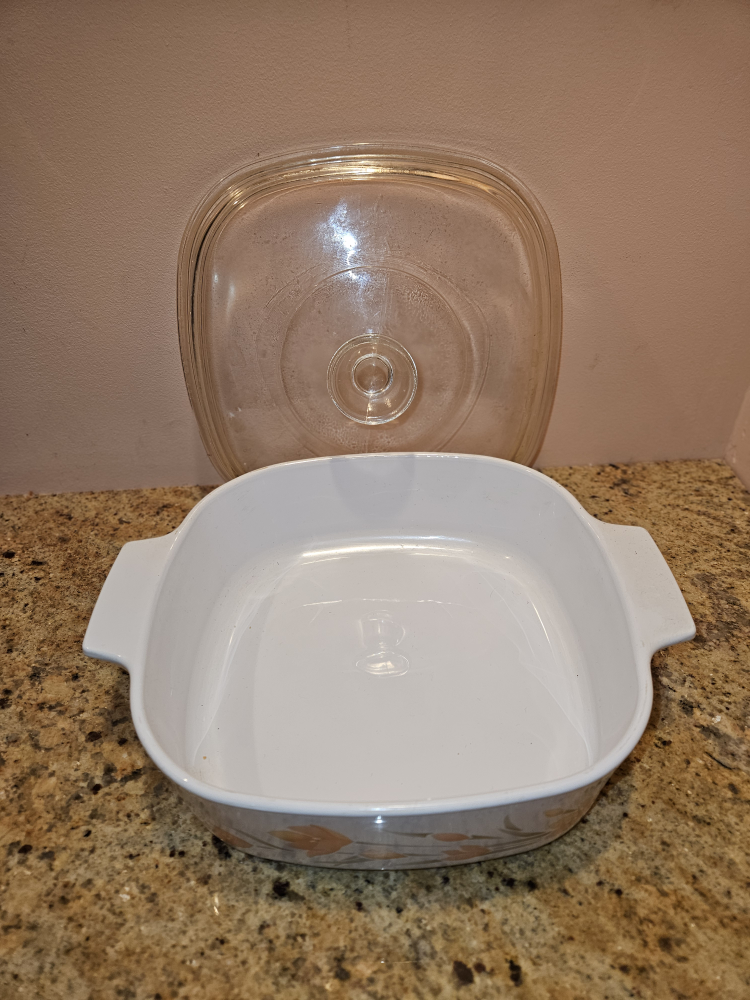 Vintage Corning Ware Casserole Dishes with Lids - photo 2