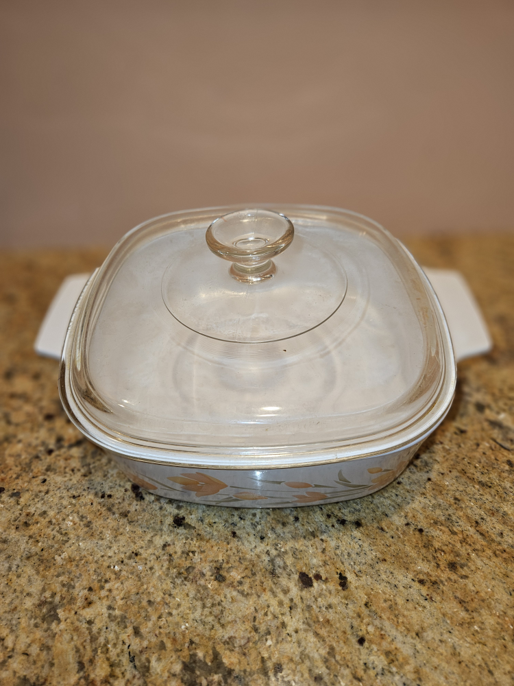 Vintage Corning Ware Casserole Dishes with Lids - photo 3