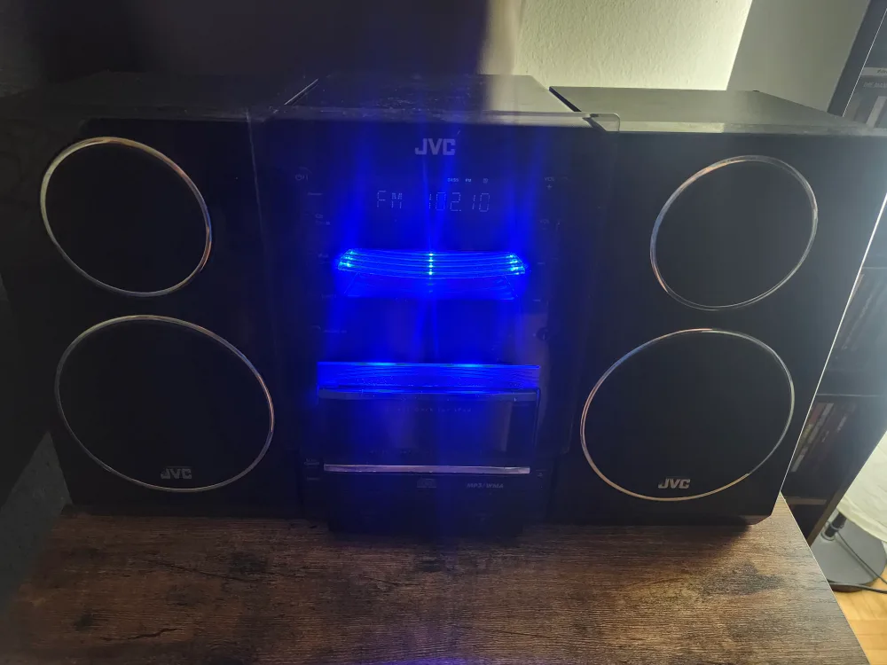 JVC Stereo System - UXLP5 thumbnail