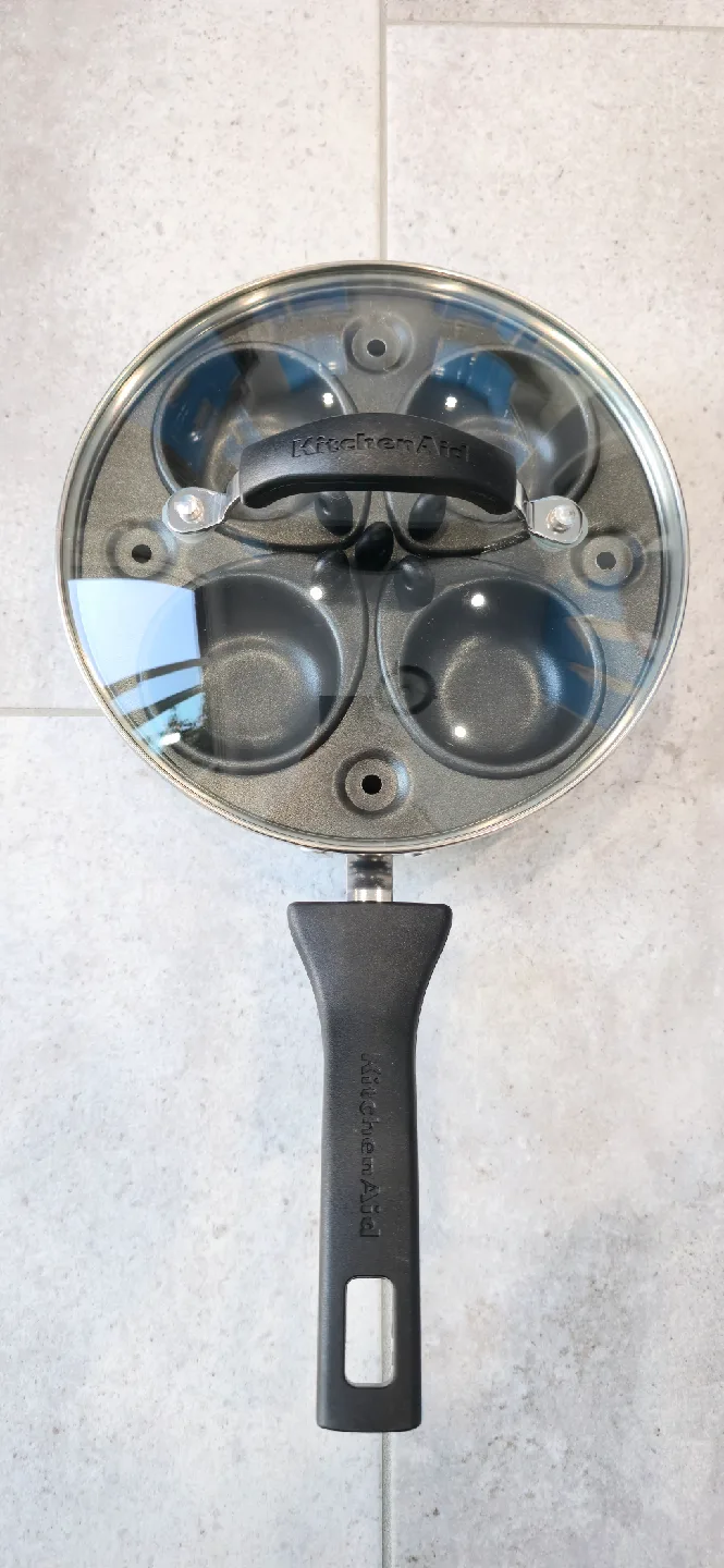KitchenAid 4 Egg Non-Stick Poacher Pan image indicator(5)