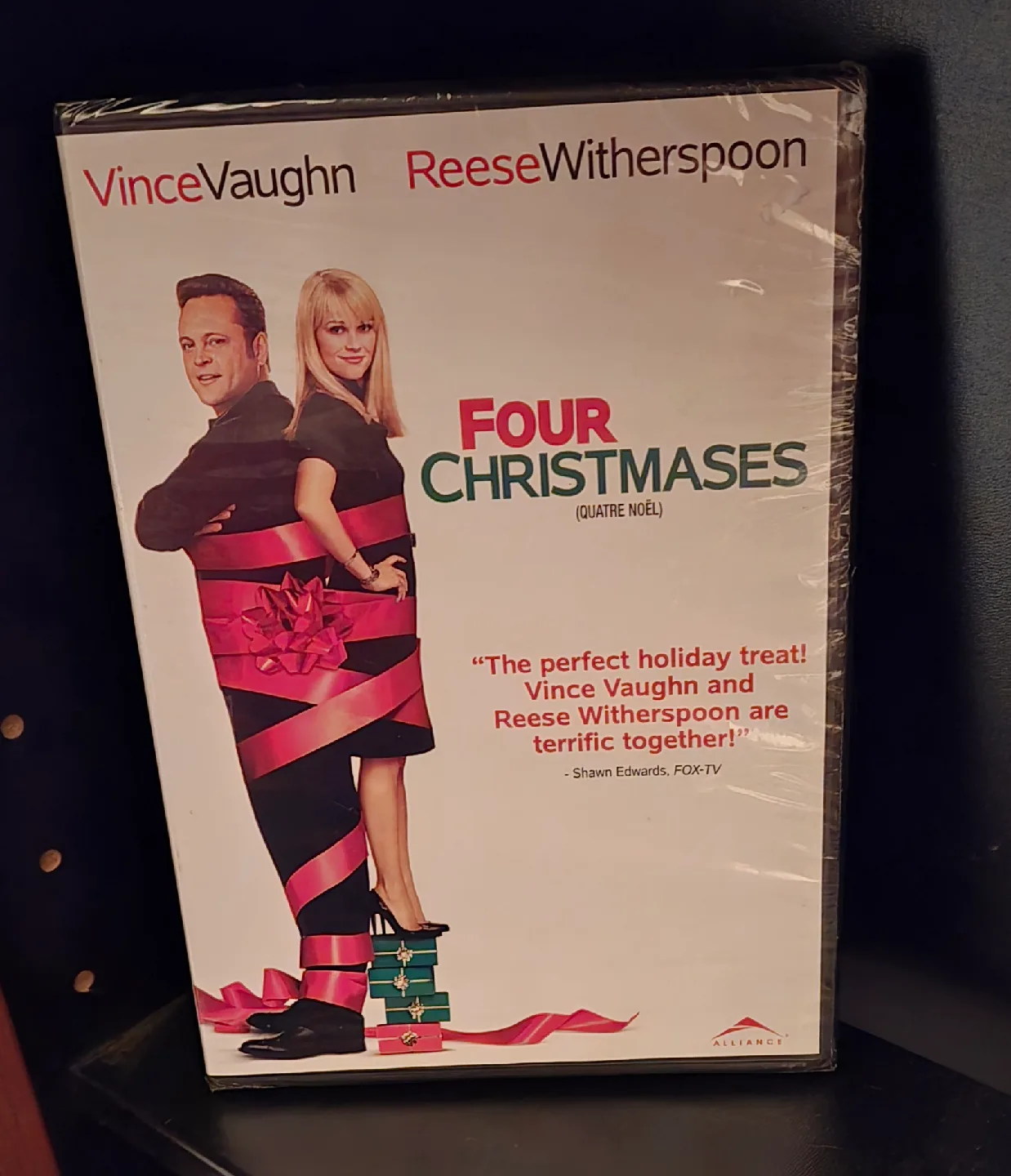 DVD Movies - Charlie Brown, E.T., Trolls, Four Christmases image indicator(5)