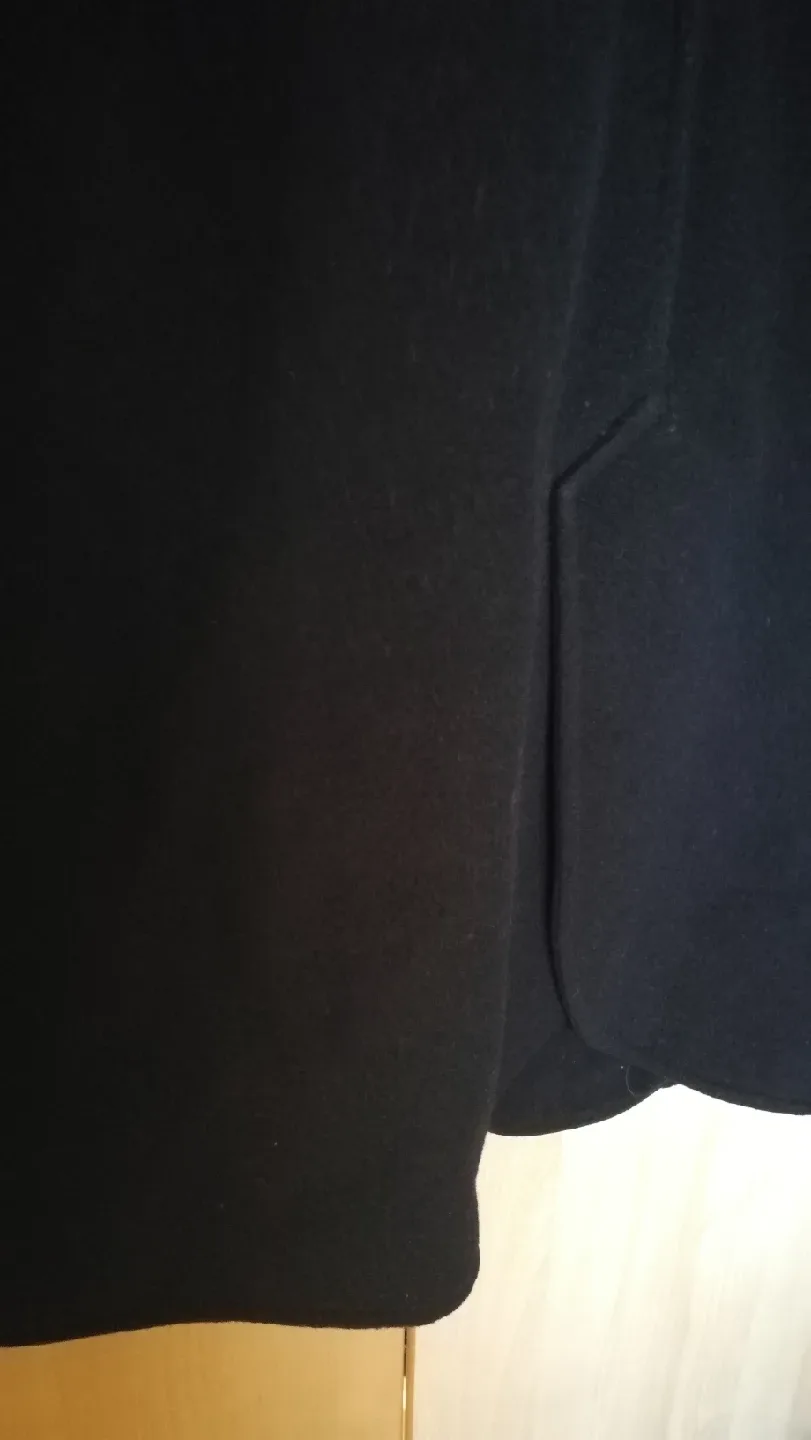 🇮🇹 Vintage Italian Black Pure Wool Coat - fits S to L image indicator(8)