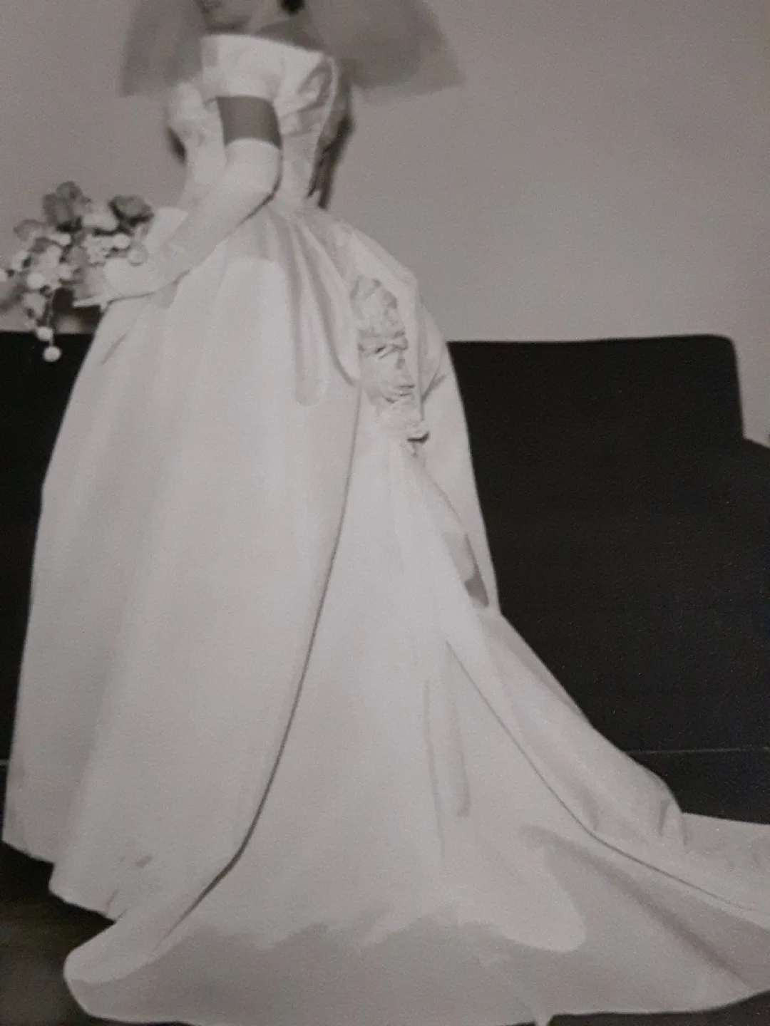 Vintage 1963 silk wedding dress image indicator(5)