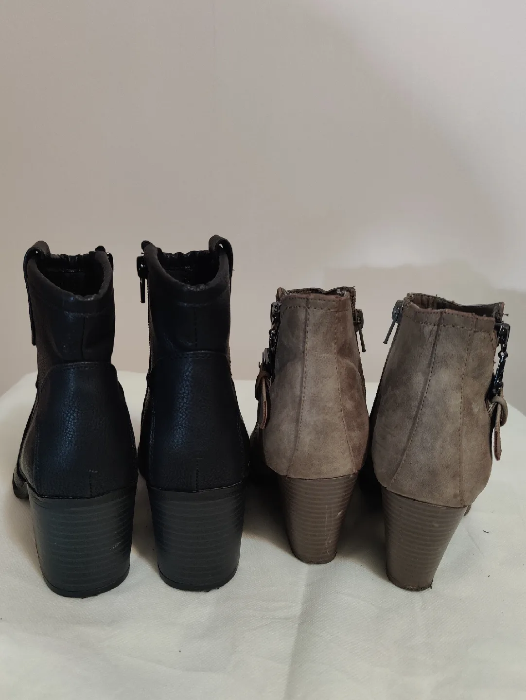 G by Guess & Unionbay Ankle Boots - Size 6 1/2 image indicator(2)