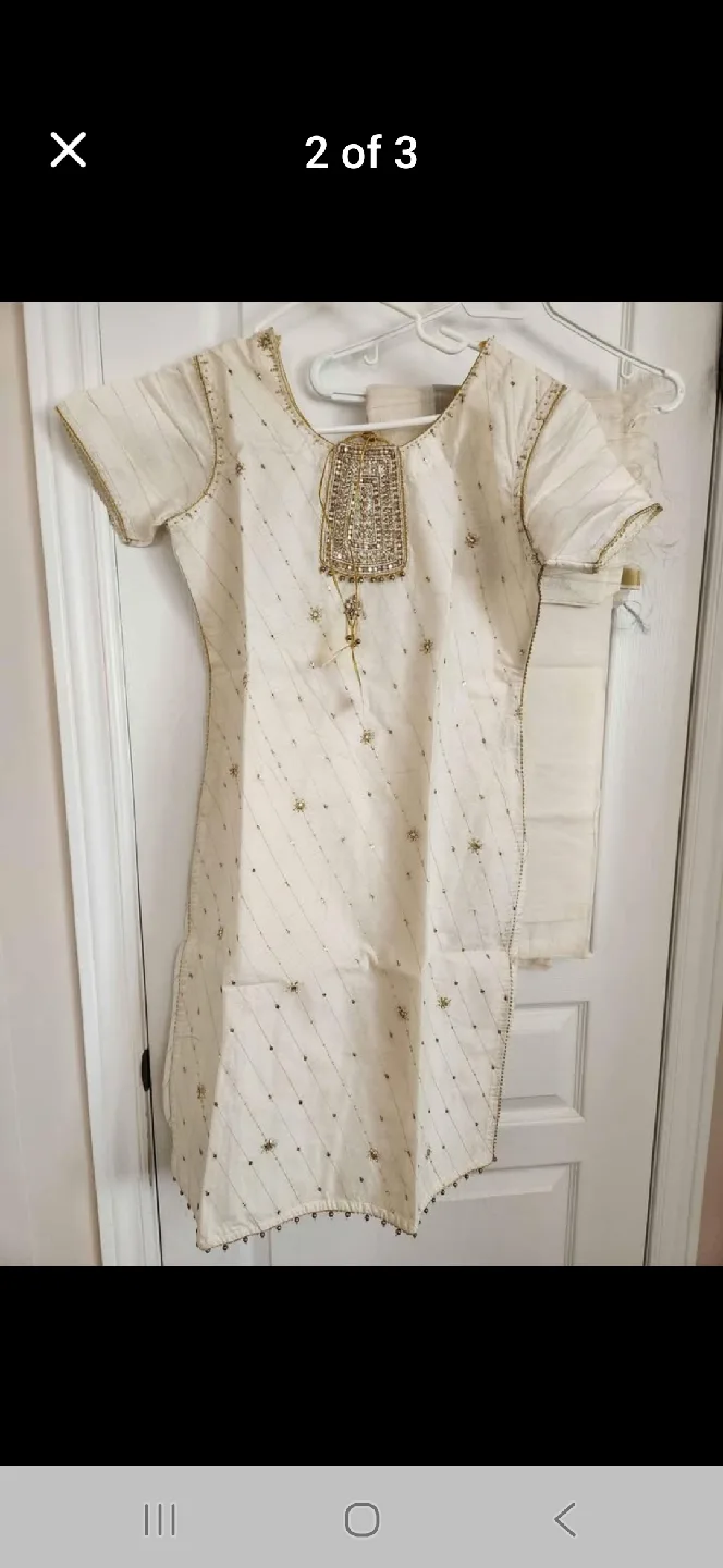 Cream Salwar Kameez Suit image indicator(2)