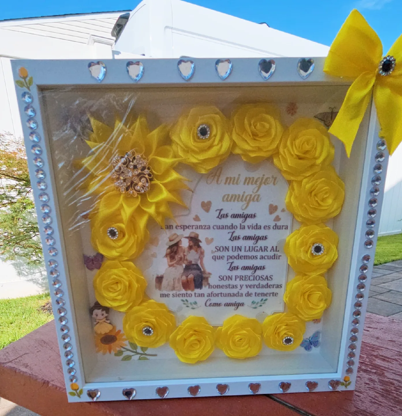 Handmade Decorative Flower Shadow Box image indicator(2)