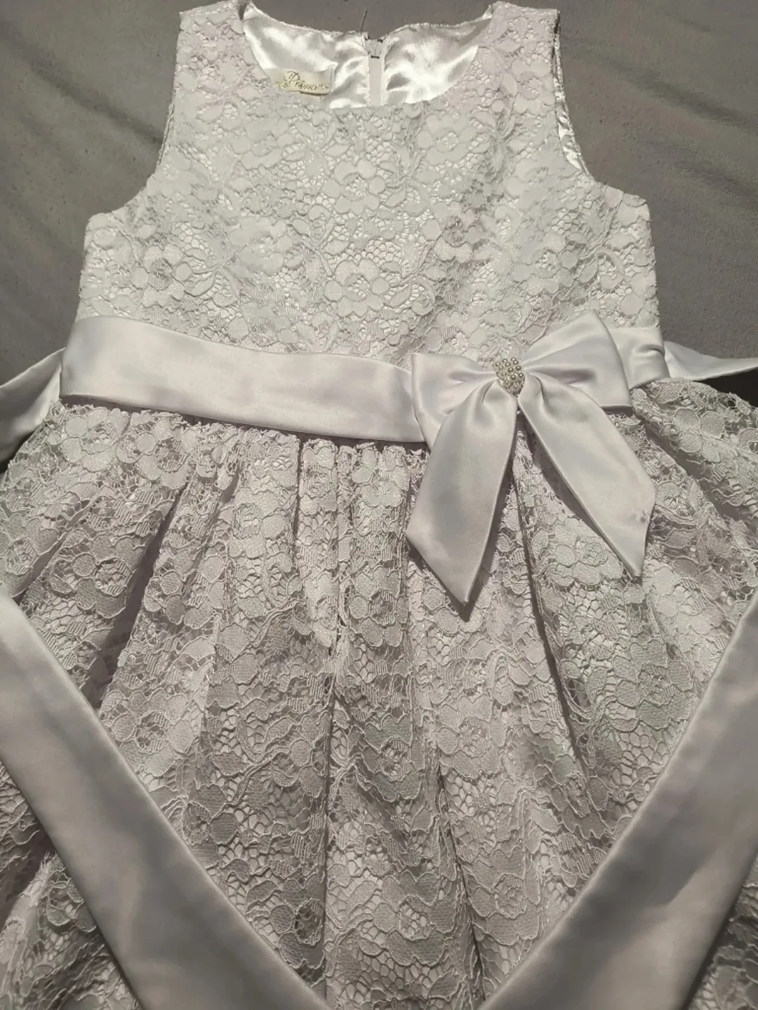 American Princess White Lace Dress - Size 7 image indicator(3)