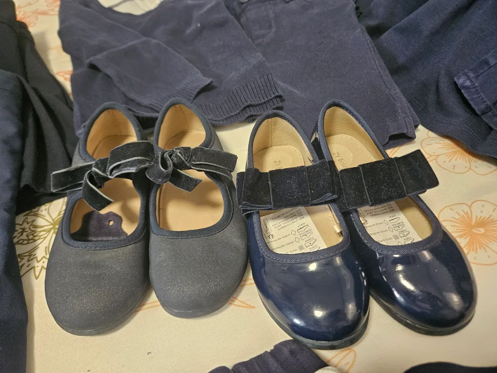 school clothes 4/5T image indicator(5)