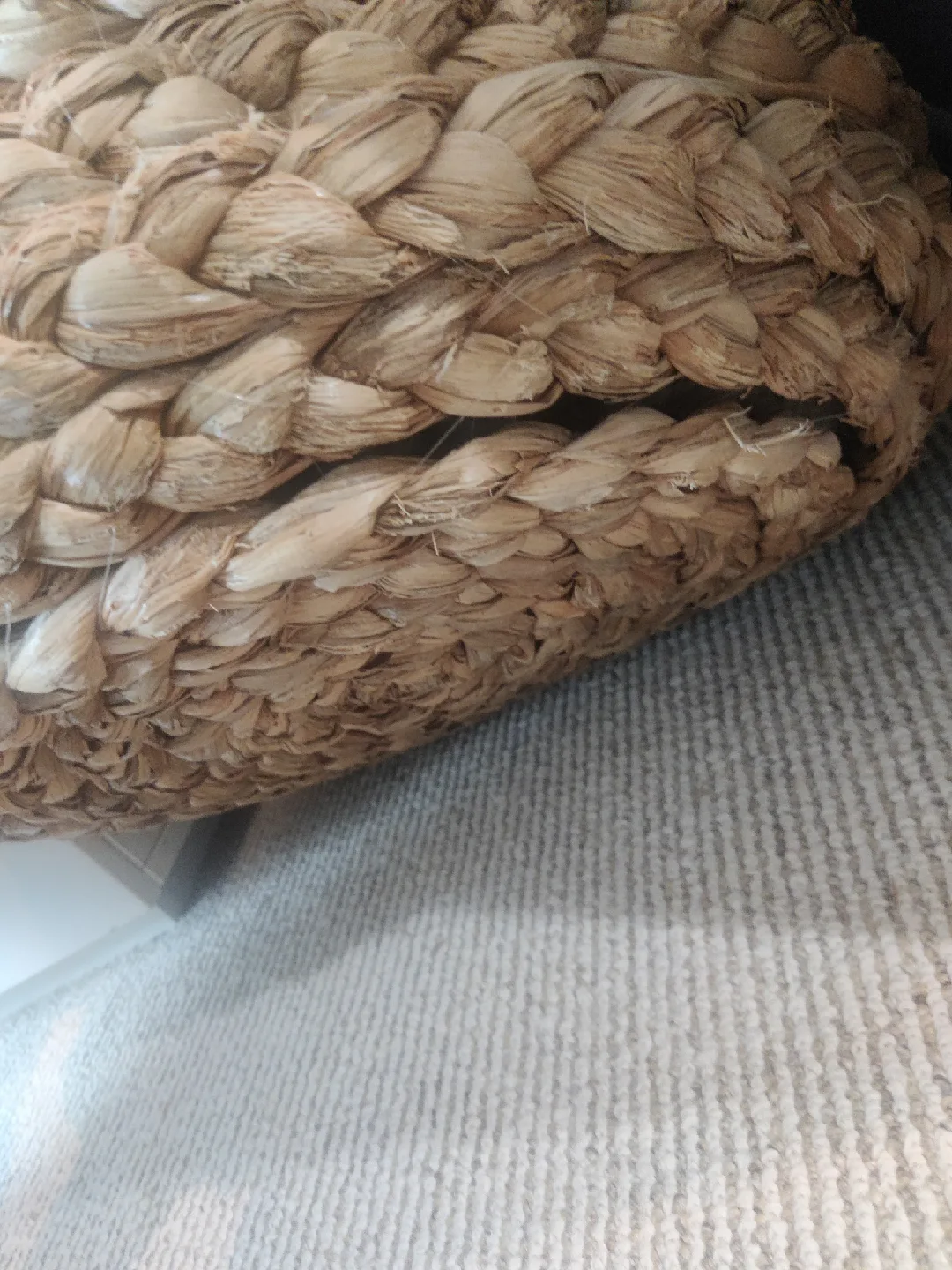 Woven Basket with Lid image indicator(2)