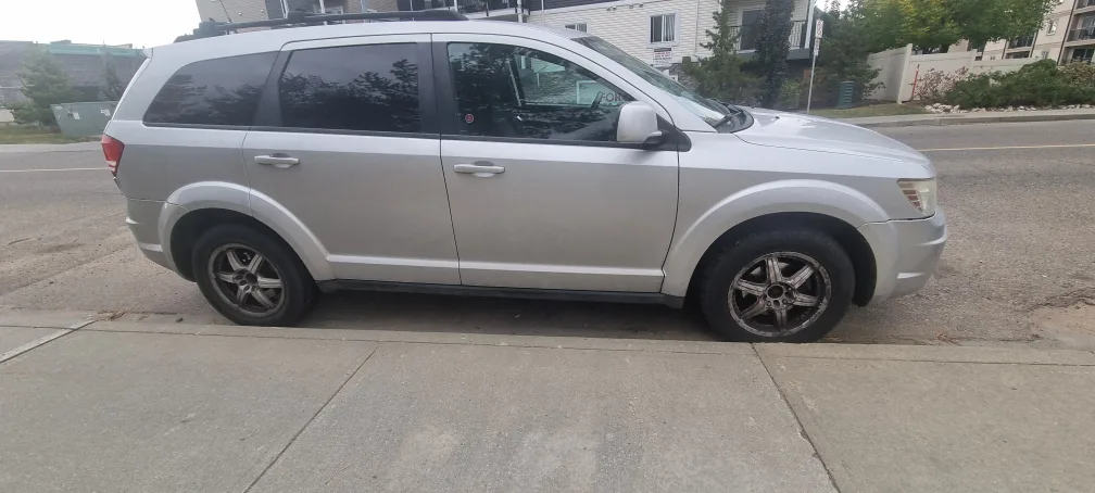 Dodge Journey SUV2010 - Silver image indicator(3)