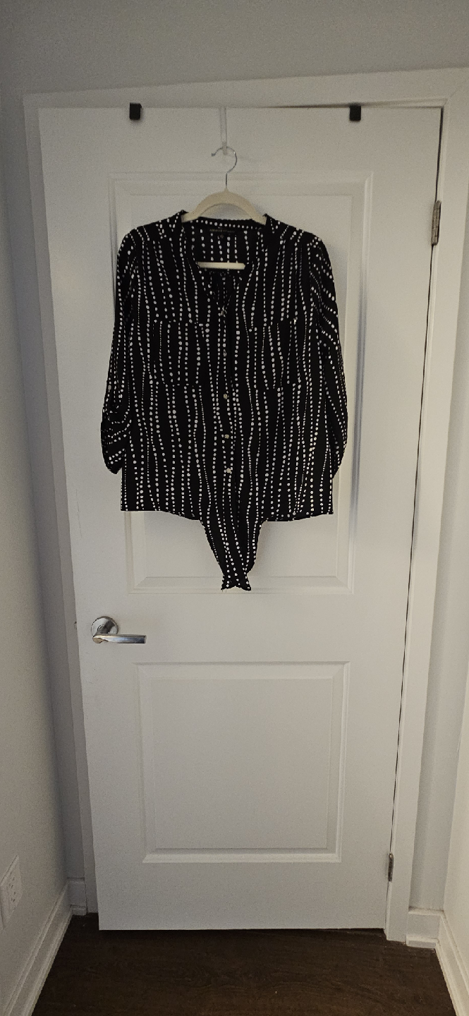 Adrienne Vittadini Black & White Tie-Front Blouse - Size S - photo 2