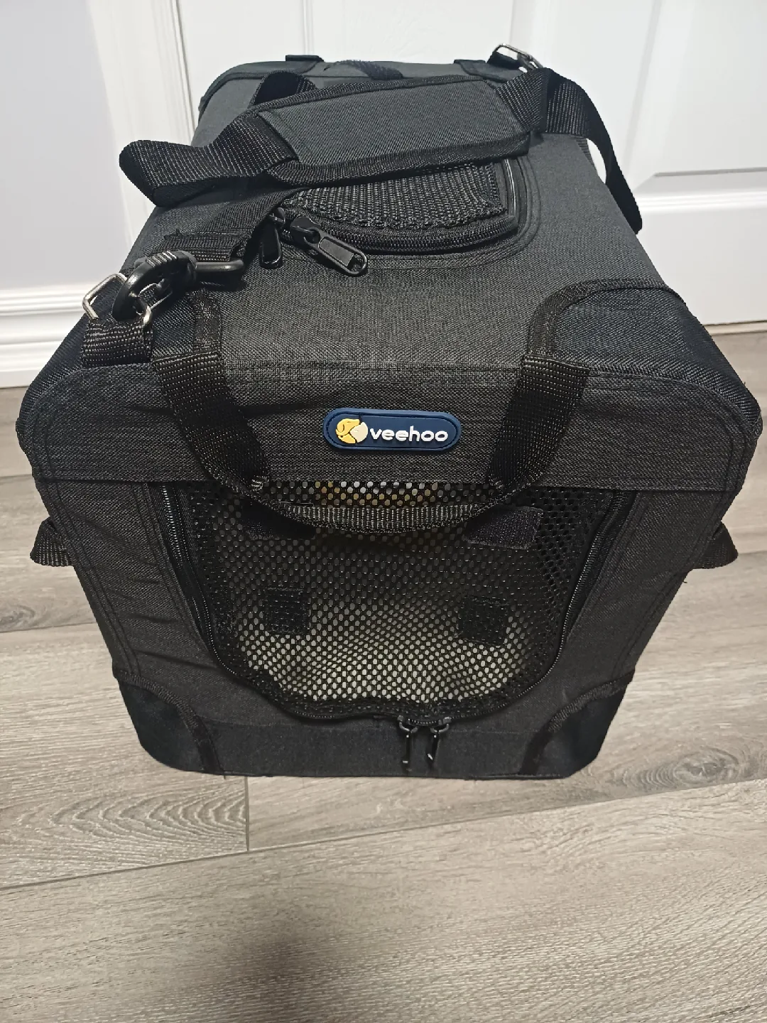 Veehoo Pet Carrier - Black image indicator(5)