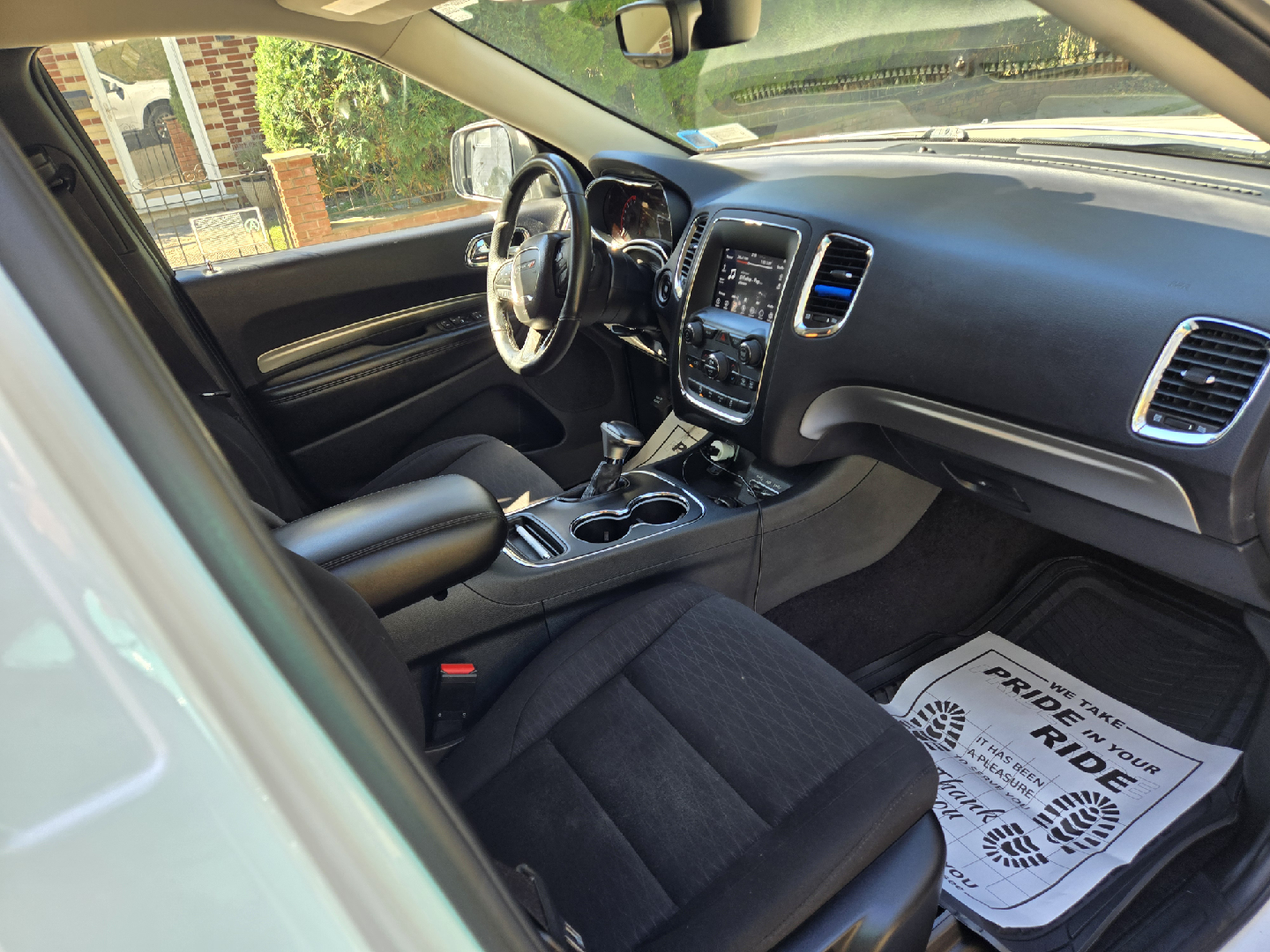 White Dodge Durango SUV - photo 5