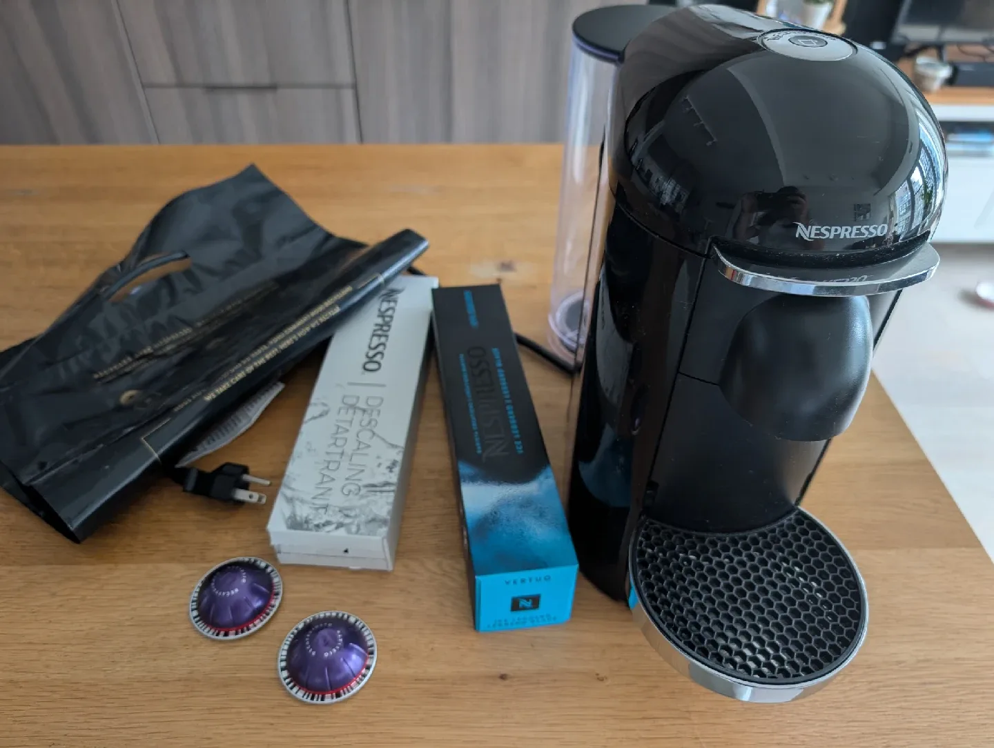 Nespresso Vertuo Plus Deluxe thumbnail