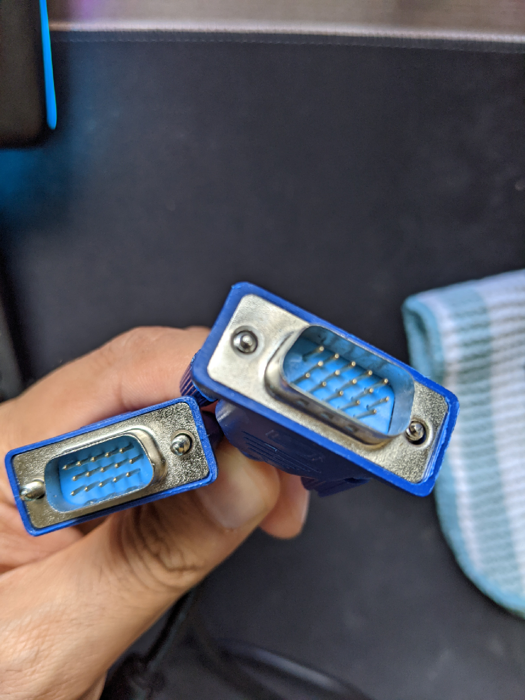 Blue VGA Cables - Monitor Connection - photo 2