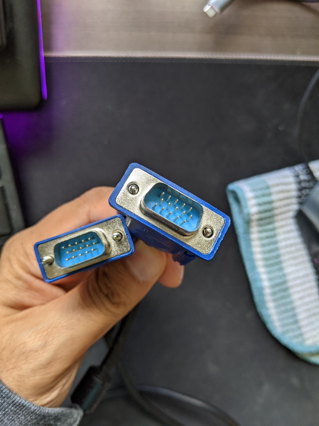 Blue VGA Cables - Monitor Connection - photo 4